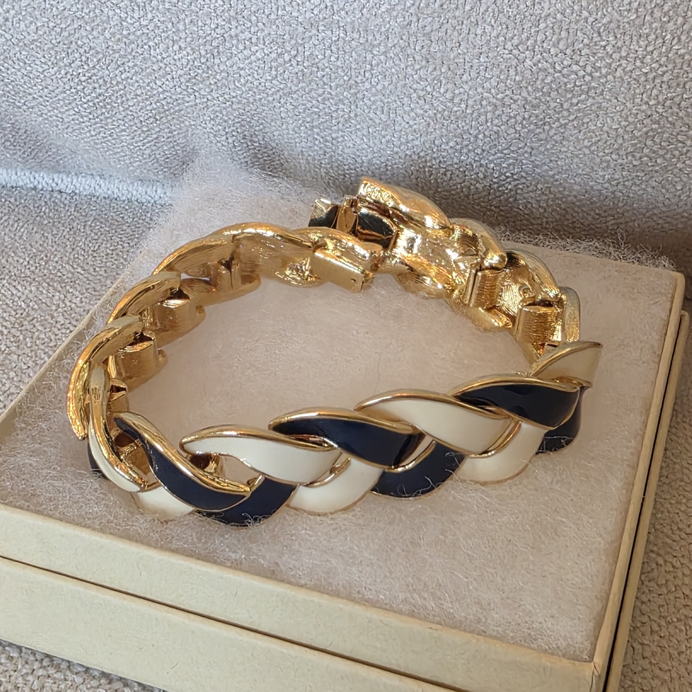 KJL Kenneth Jay Lane Navy & Ivory Enamel Link Bracelet